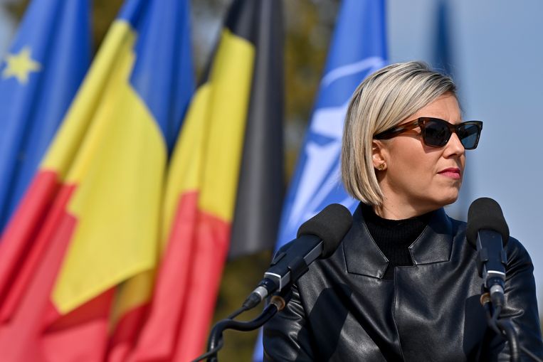 Minister van Defensie Ludivine Dedonder (PS) Beeld BELGA
