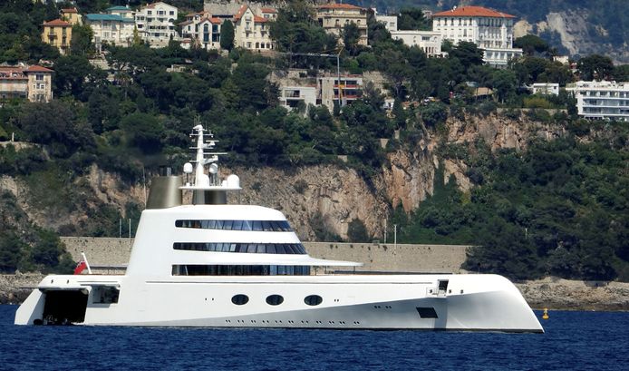 Motor Yacht A verscheen voor het laatst op de radar op 10 maart in de Maldiven.