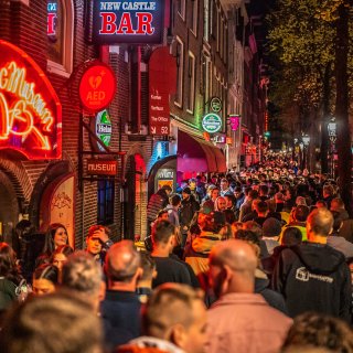 De opkomst en (voorlopige) ondergang van het erotisch centrum in Amsterdam: ‘Wij geloven er niet in als silver bullet’