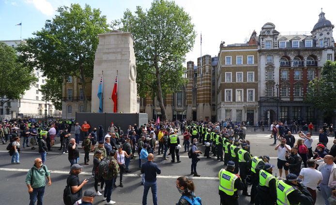 Een politiecordon aan het monument van de Cenotaaf in hartje Londen.
