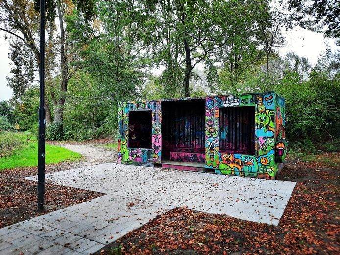 De jongerenontmoetingsplaats bij de Slotbosse Toren aan de Kasteeldreef in Oosterhout.