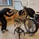 Éric Van Hove wil kunst bruikbaar maken: ‘Een scooter maakt deel uit van het dagelijks leven, dus daar komen mensen vanzelf mee in contact’