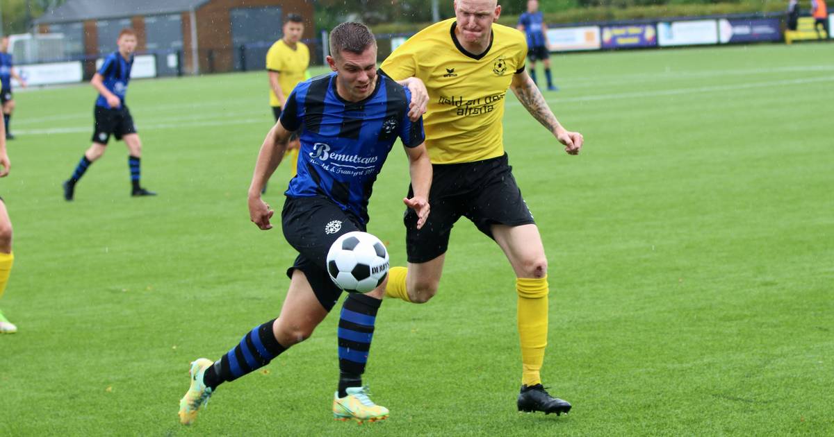 Wilhelmina'26-trainer kan opstelling nog voor de aftrap in de prullenbak gooien - BD.nl