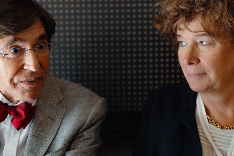 Elio Di Rupo: ‘Ik heb er geen behoefte aan dat mensen me in een hokje stoppen. Mijn professionele gebreken en kwaliteiten, die mag je wel beoordelen.’
 Beeld Damon De Backer