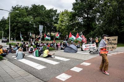 In open brief steunen Radboud-medewerkers de proteststudenten: ‘Overweldigende steun’