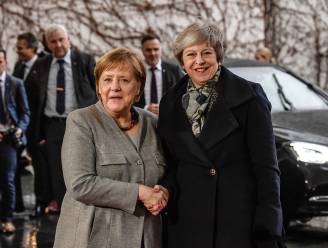 Charmeoffensief May slag in het water: ook Merkel wil brexitakkoord niet heronderhandelen