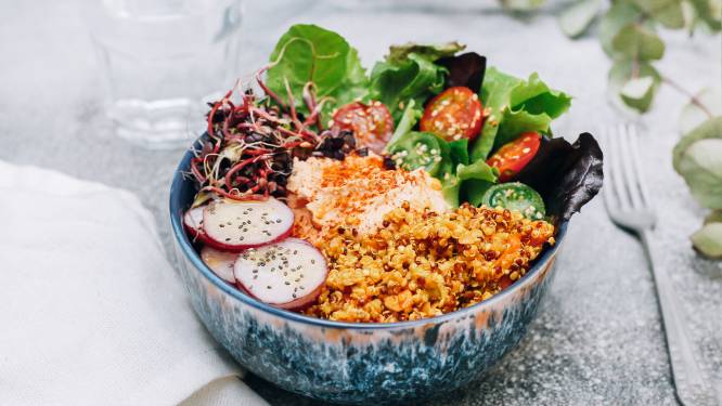 Val je af dankzij een plantaardig dieet? Diëtist licht toe: “Er zijn ook vegan chips, snoepjes en koekjes”
