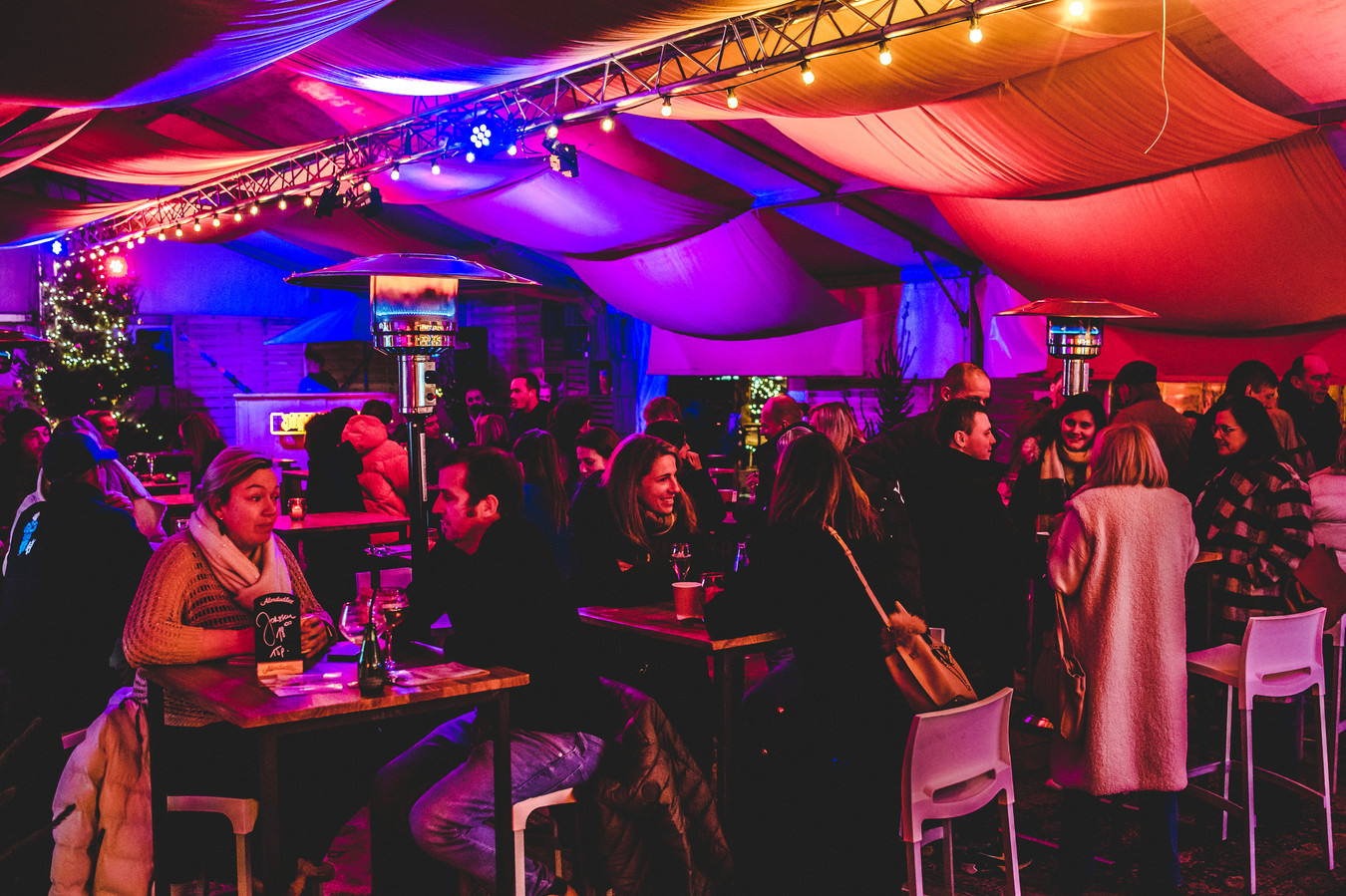 Oldtimermeeting, carnaval en familiedag Brasschaatse winterbar gaat