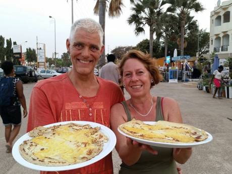 1,5 miljoen mensen zien echtpaar vertrekken voor pannenkoekenbar in Gambia