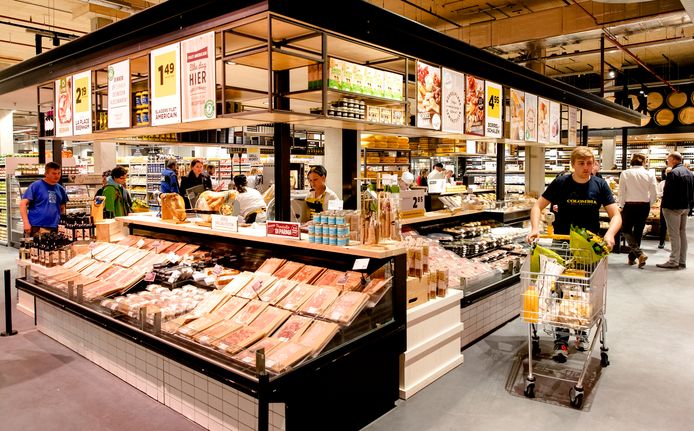 De Jumbo supermarkt in Leidschse Rijn (Utrecht) met daarin een La Place.