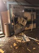 Enorme schade aan pinautomaat na plofkraak