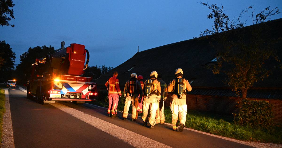 Woningbrand in woonboerderij op Hoofdstraat in Midwolde