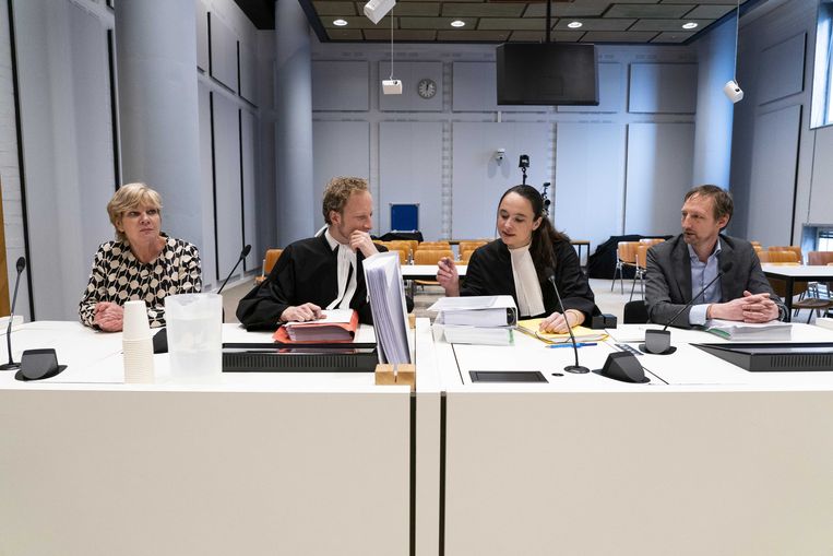 De vakbonden spanden voor duizend gedupeerden een zaak aan tegen de staat. Beeld ANP