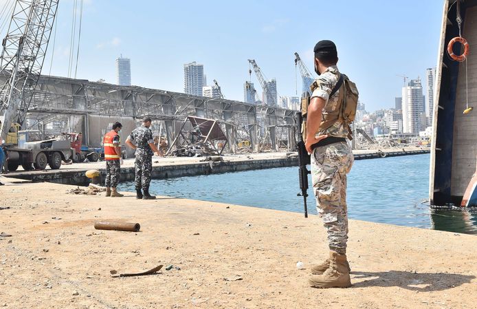 Libanese soldaten in de haven van Beiroet.