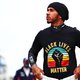 In een Black Lives Matter- of een regenboogshirt het circuit op, dat  mogen Formule 1-coureurs straks niet zomaar meer