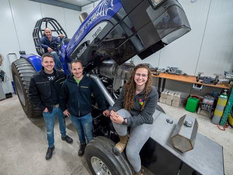 Nieuwe Blue Tiger gaat voor de winst bij tractorpulling van 90-jarige KPJ Halsteren