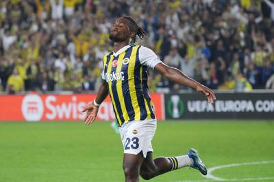Michy Batshuayi treft vier (!) keer raak voor Fenerbahçe in Turkse beker