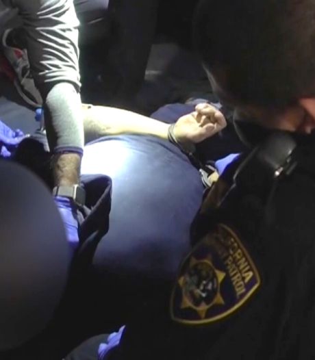 “Ils l'ont traité comme un animal”: des policiers et un infirmier accusés d'homicide involontaire en Californie