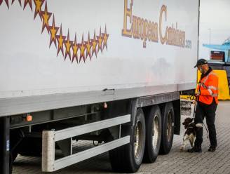 Extra controles op aanwezigheid van transmigranten in stilstaande vrachtwagens: “Afloop kan dramatisch zijn”