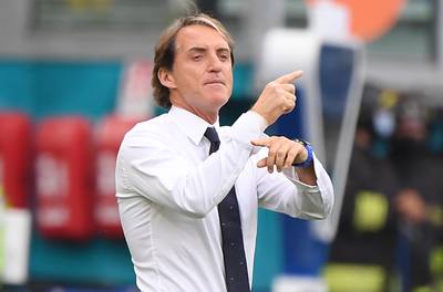 De Italiaanse machine stoomt door: hoe Mancini met succesrecept en jong talent het DNA van de Squadra overboord gooide