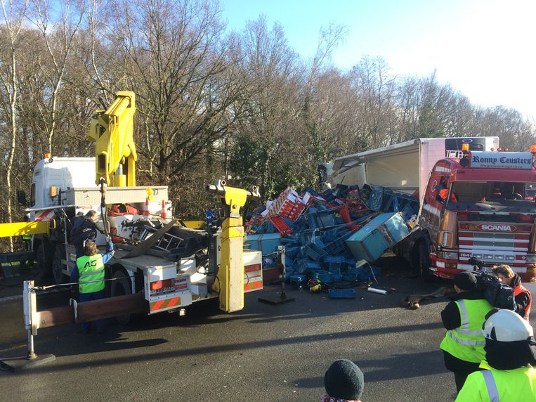 e19 richting antwerpen weer vrij na ongeval met truck de morgen