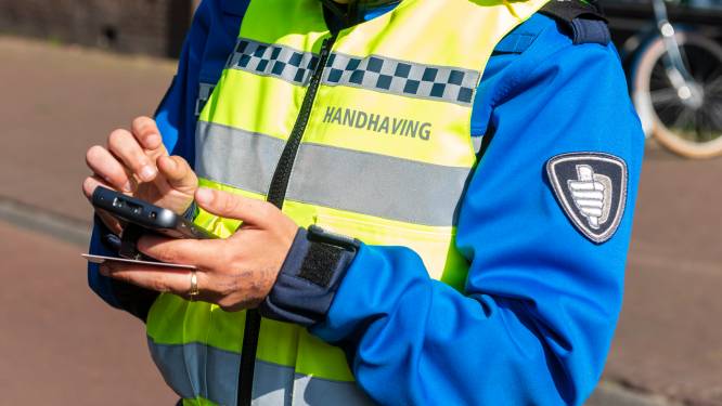Beter Voor Dordt: Minister, geef boa wapenstok en pepperspray