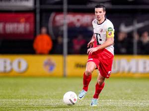 FC Utrecht heeft aanvoerder Viergever terug: ‘Ook tijdens mijn revalidatie zat ik bewust kort op de groep’