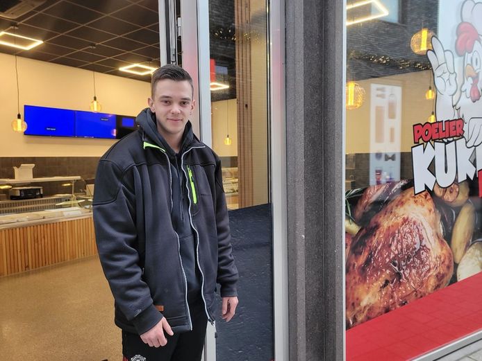 Luuk begint zijn eigen poelierswinkel in Roombeek.