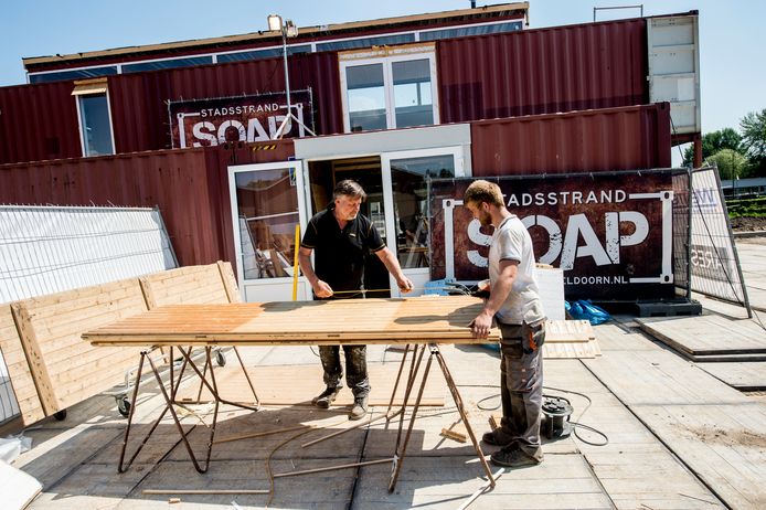 Twee weken geleden liepen de werkzaamheden nog voorspoedig.