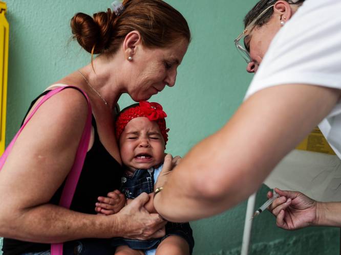 Primeur: baby krijgt vaccinatie per drone