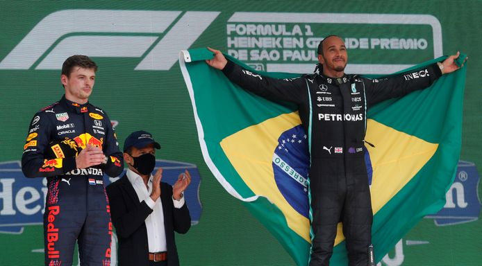 À Sao Paulo, devant un public brésilien conquis, Lewis Hamilton a totalement relancé la course au titre.