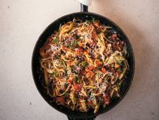 Balearische voorpret met venkel, chorizo en albariño