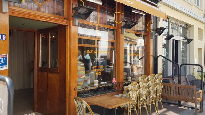 Dit café in Den Bosch verkoopt even geen pilsjes, maar toiletborstels