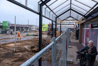 Verbijstering over extreme kostenstijging voor renovatie Wezeps winkelcentrum: ‘Dat is nogal geld’