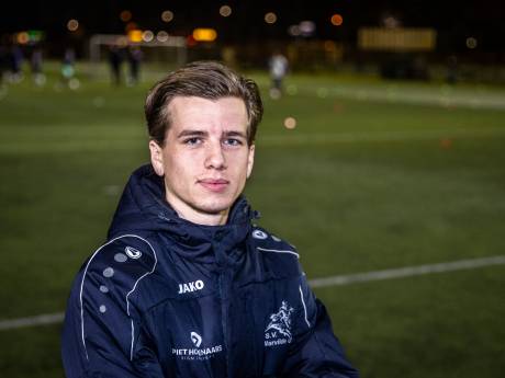 Marvilde-spits Sil van Herwijnen gaat in Amsterdam wonen en voetballen: ‘Weer een nieuwe ervaring’
