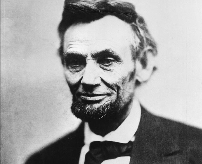 Abraham Lincoln (1809-1865) schafte de slavernij af en beëindigde de Amerikaanse Burgeroorlog (1861-1865).