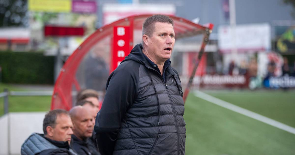 ‘Beste trainer van district Oost’ na vijftien jaar terug in Bennekom: ‘Bij AWC succes met veelal eig