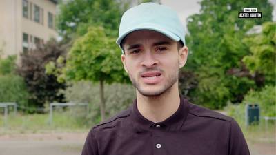 Achter Buurten: Het is oorlog, je moet gewoon overleven