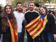 Onze reporter tussen de Vlamingen die mee op straat komen in Barcelona: “Oplossing is verder weg dan ooit” 