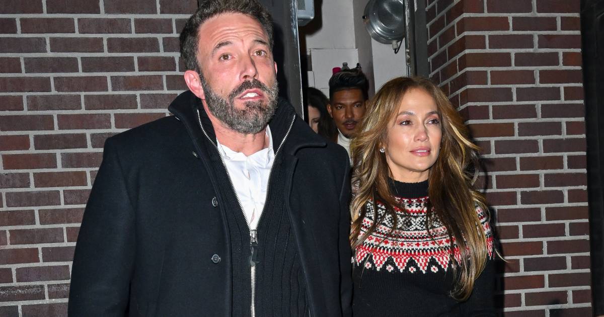 Jennifer Lopez and Ben Affleck’s Beverly Hills Zoo: Eight Dogs, Feces Drama, and Awkward Grammy Encounter