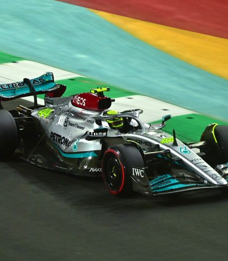 Lewis Hamilton kent dramatische kwalificatie en start in achterveld bij GP Saoedi-Arabië