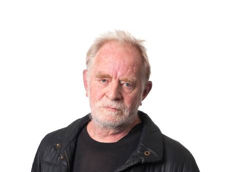 Het gezicht van een man van 74 jaar veranderde in dat van een koningskind