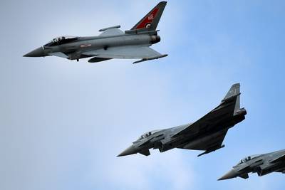 “Une fois de plus”: le Royaume-Uni intercepte des avions russes “volant près de l’espace aérien de l’Otan”