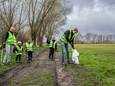 Ruim honderd vrijwilligers trotseren maartse buien voor elfde grote zwerfvuilopruimactie