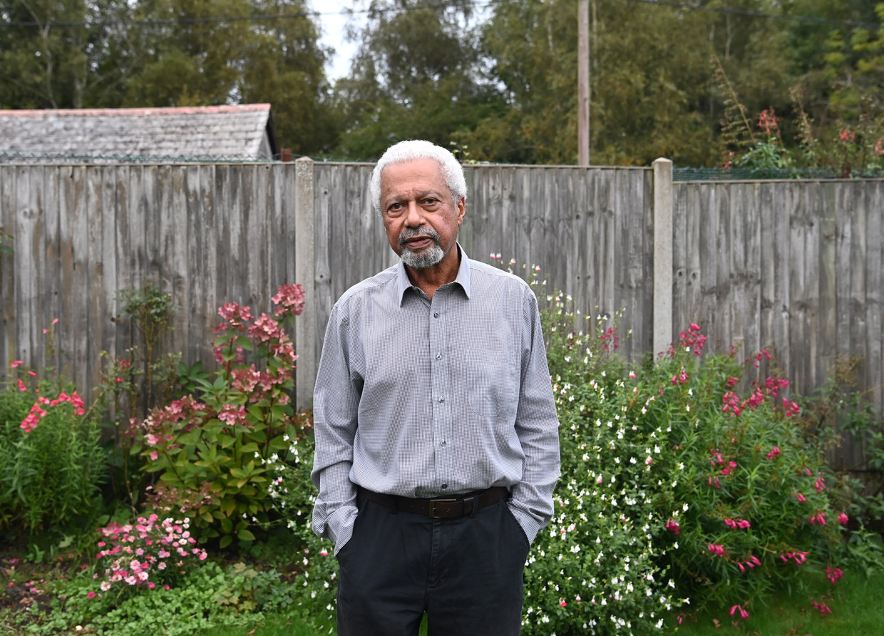 Abdulrazak Gurnah: ‘Ik heb mij nooit beperkt gevoeld in mijn mogelijkheden om te spreken over asielzoekers, maar wat ik zeg heeft nu allicht een andere impact.’ Beeld EPA