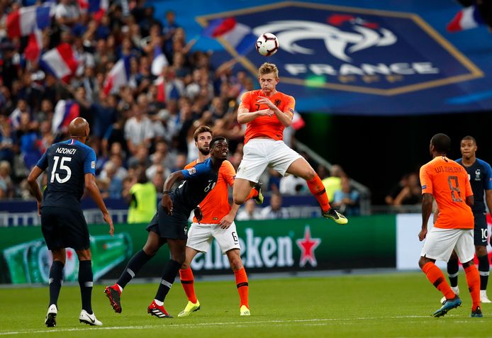 Pogba en De Ligt in duel eerder dit jaar, tijdens het Nations League-duel tussen Frankrijk en Oranje.