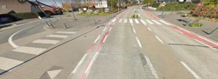 In de Hugo Verriestlaan in Wevelgem zijn er maar erg smalle fietspaden voorzien.
