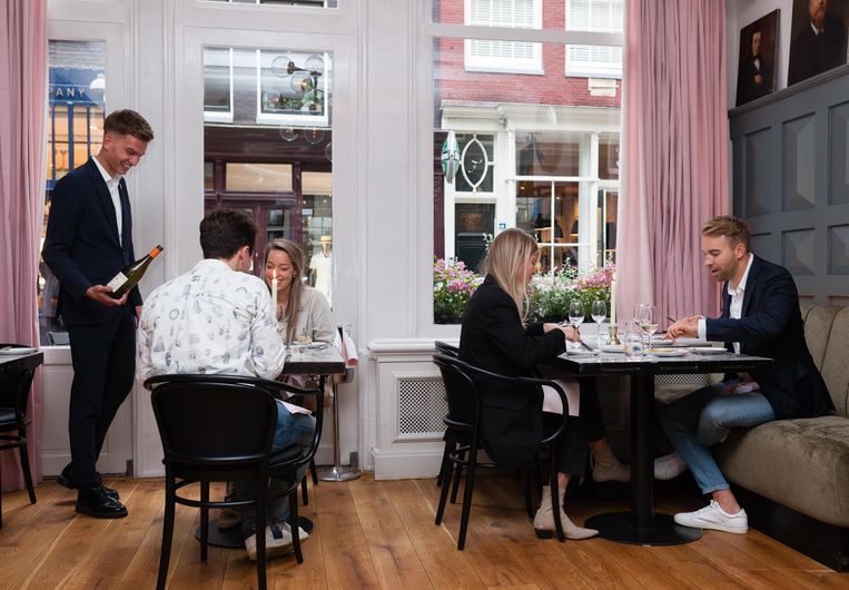 Van ossenworst tot koperen pannen: bij restaurant Jansz. is alles een eerbetoon aan Amsterdam