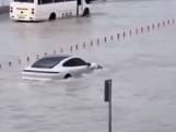 Porsche heeft geen problemen met overstromingen in Dubai