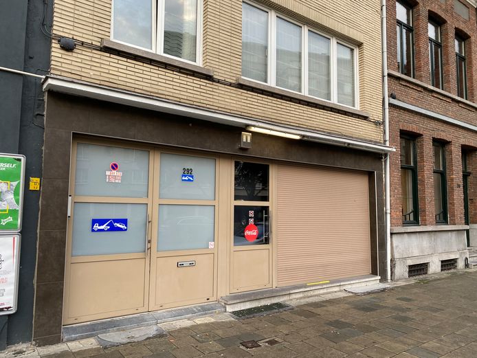 De schoten werden gelost op een nachtwinkel aan de Boomsesteenweg op het Kiel in Antwerpen